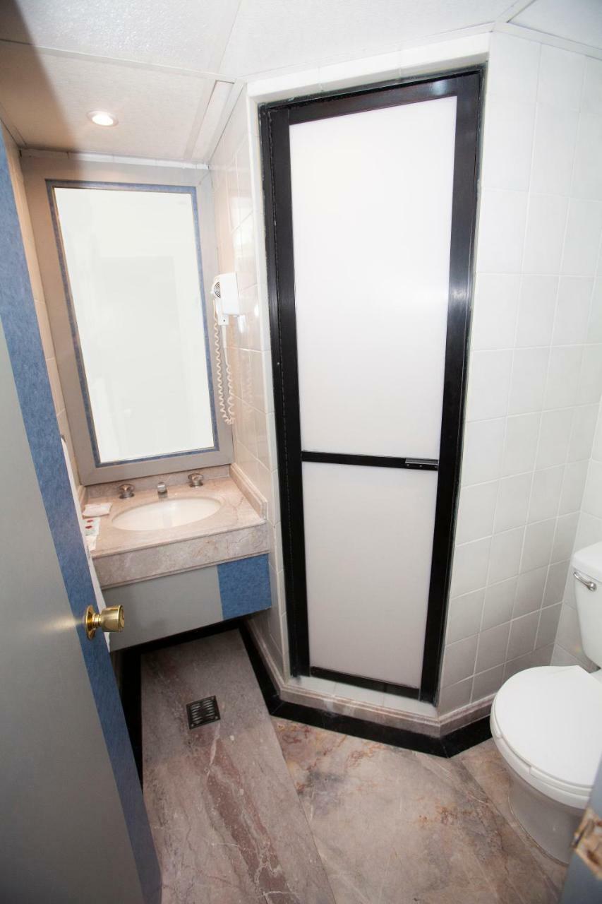 Hotel La Rosa - Solo Adultos Kota Meksiko Bagian luar foto